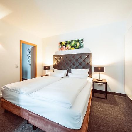 Familienapartment Am Neumarkt Ll เดรสเดน ภายนอก รูปภาพ